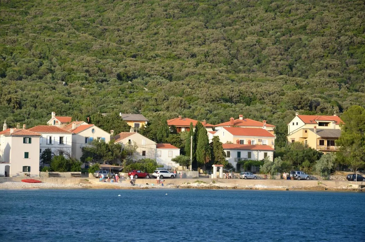 Apartments Martamare Martinšćica